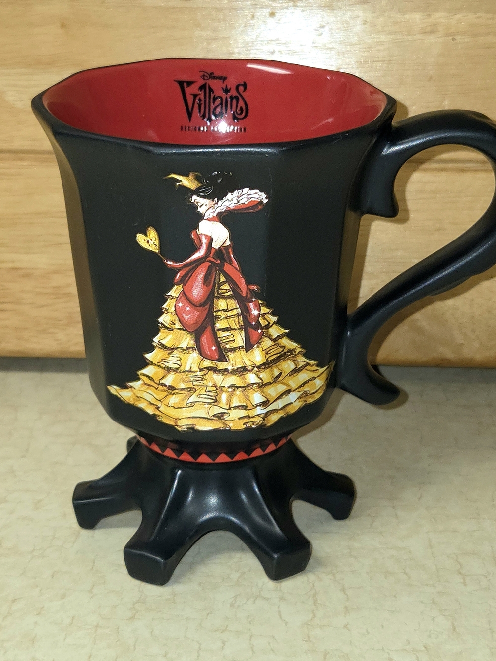 RARE Disney Villains Designer Collection Mug - Queen of Hearts 2012